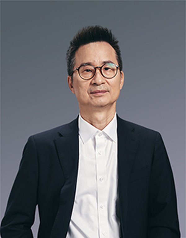 Jie Chen 